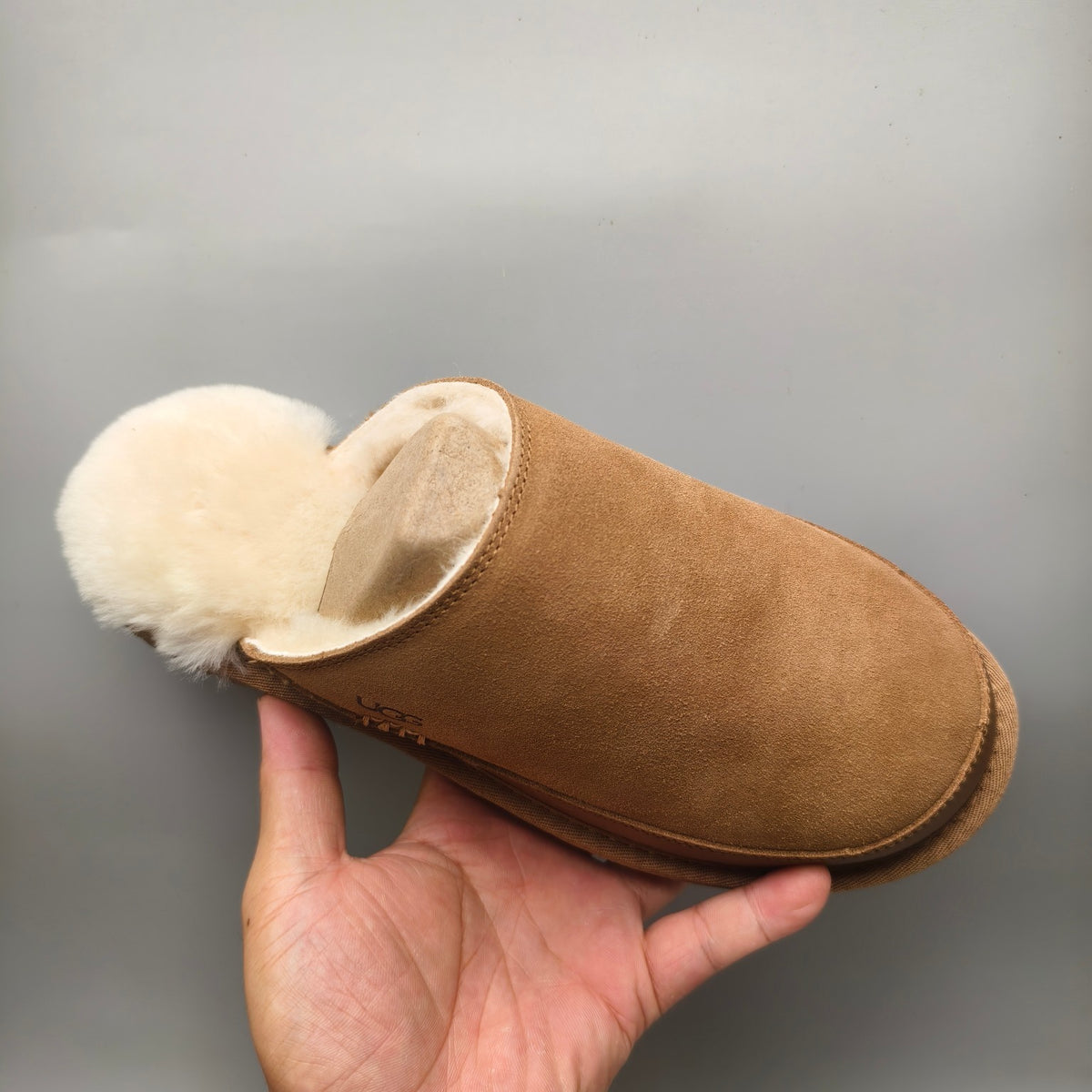 4585 Ultra-Light Casual Fur Slippers — Men's Chestnut (In Stock)