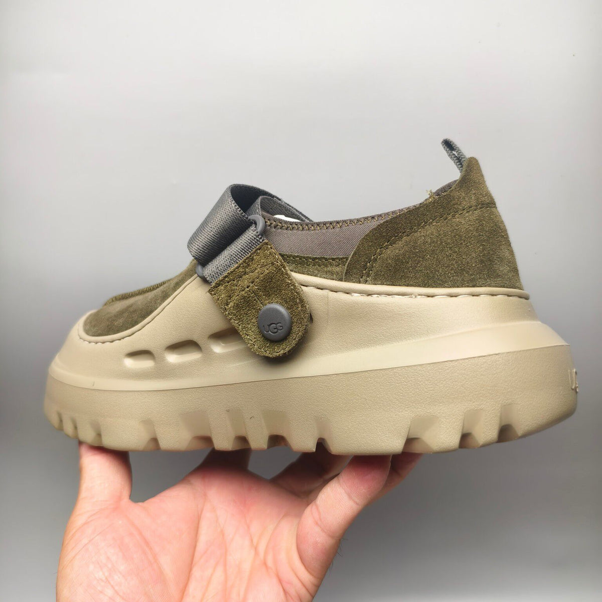 7550 Slip-On Casual Unisex Shoes — Green (In Stock)