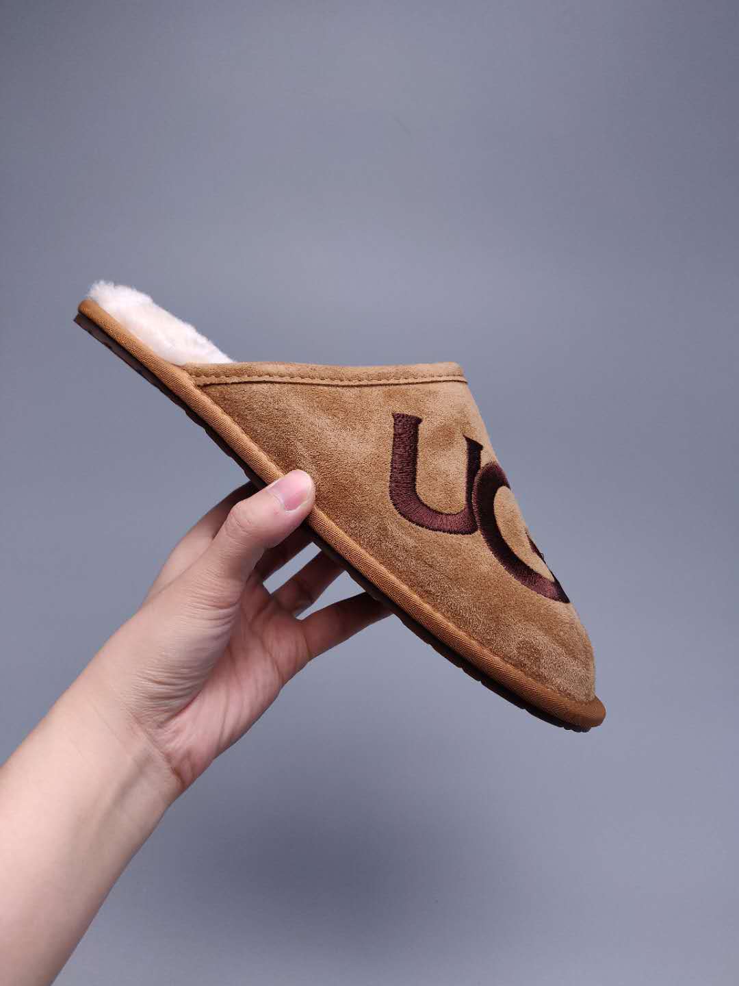 2593 Big G Indoor Slippers — Chestnut (In Stock)