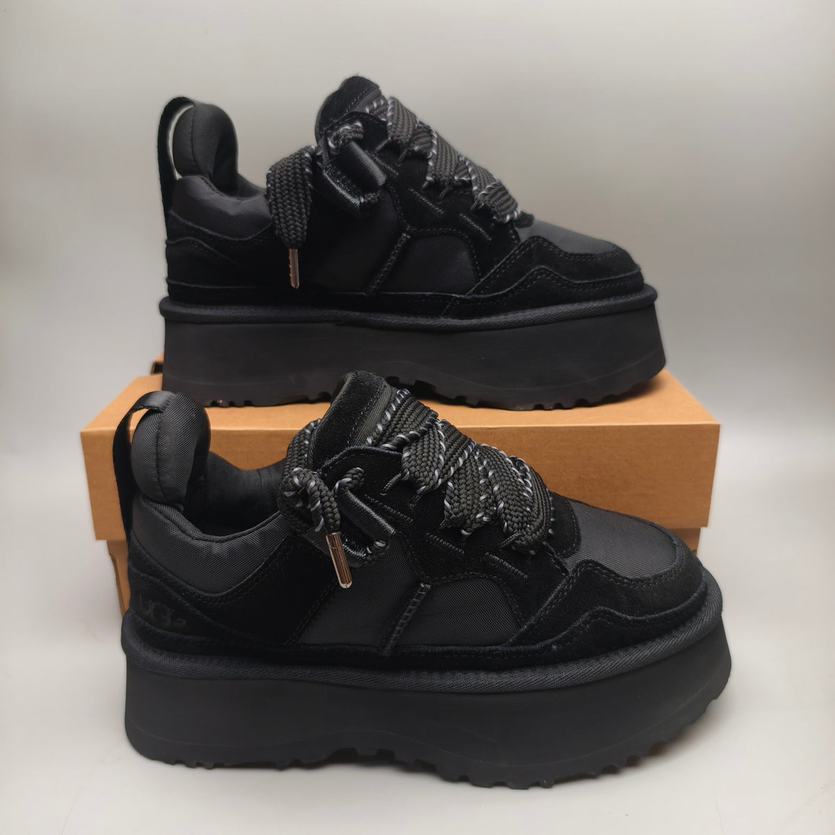 1541 Chunky Dad Sneakers Lace-Up Casual — Black (In Stock)