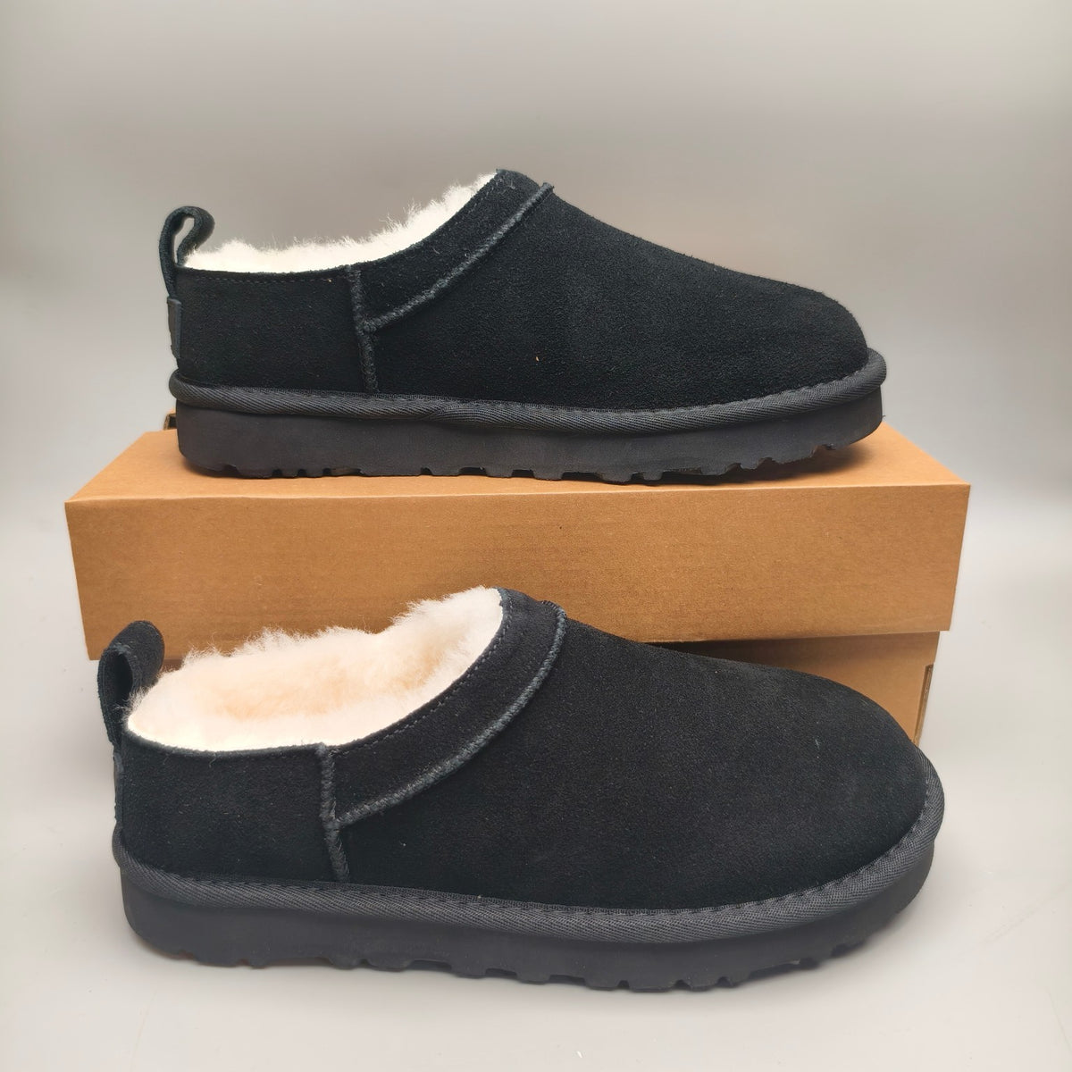 3891 Classic Slip-On Women's Shoes — Black (In Stock)
