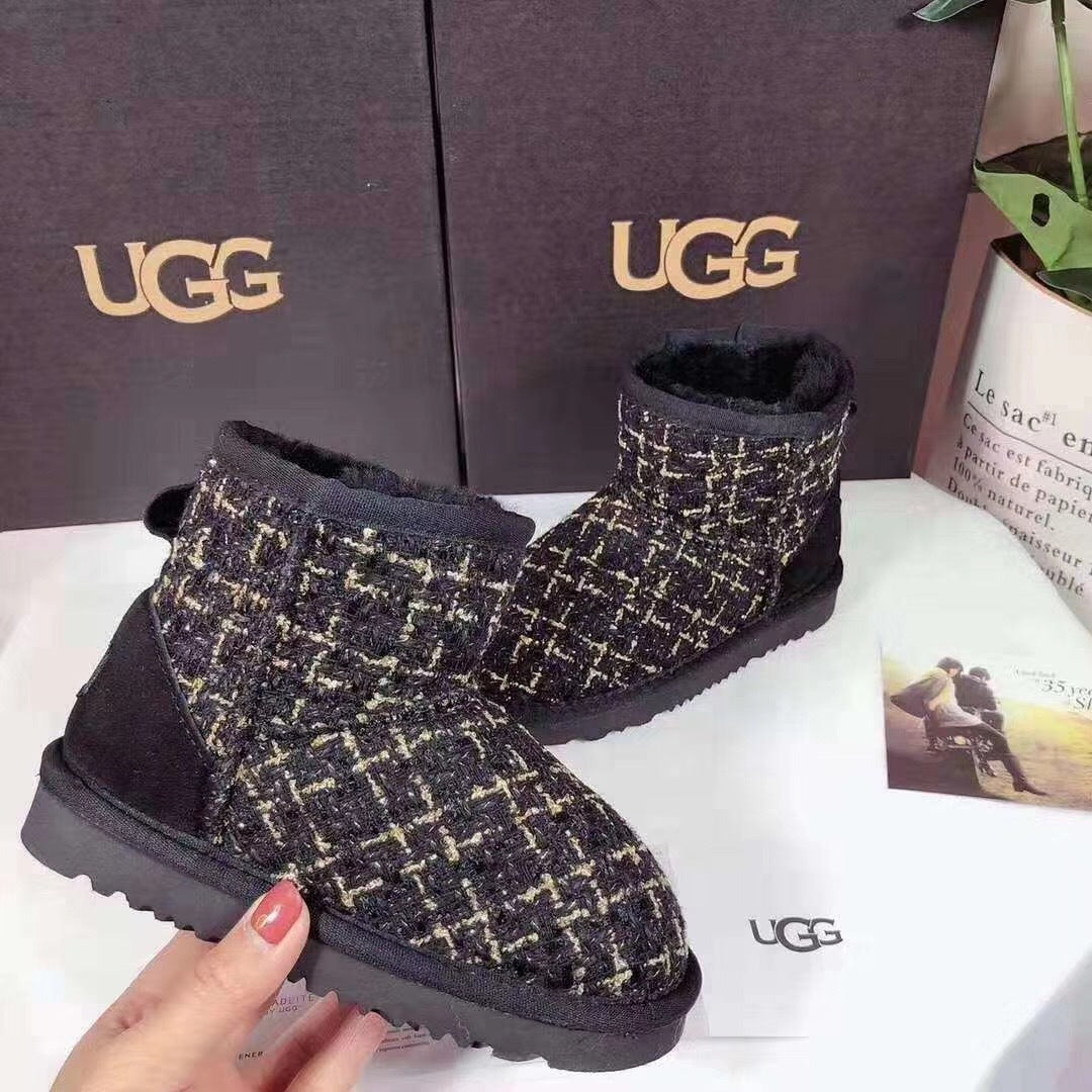 5854 Kids Chanel-Style Snow Boots — Chanel Black