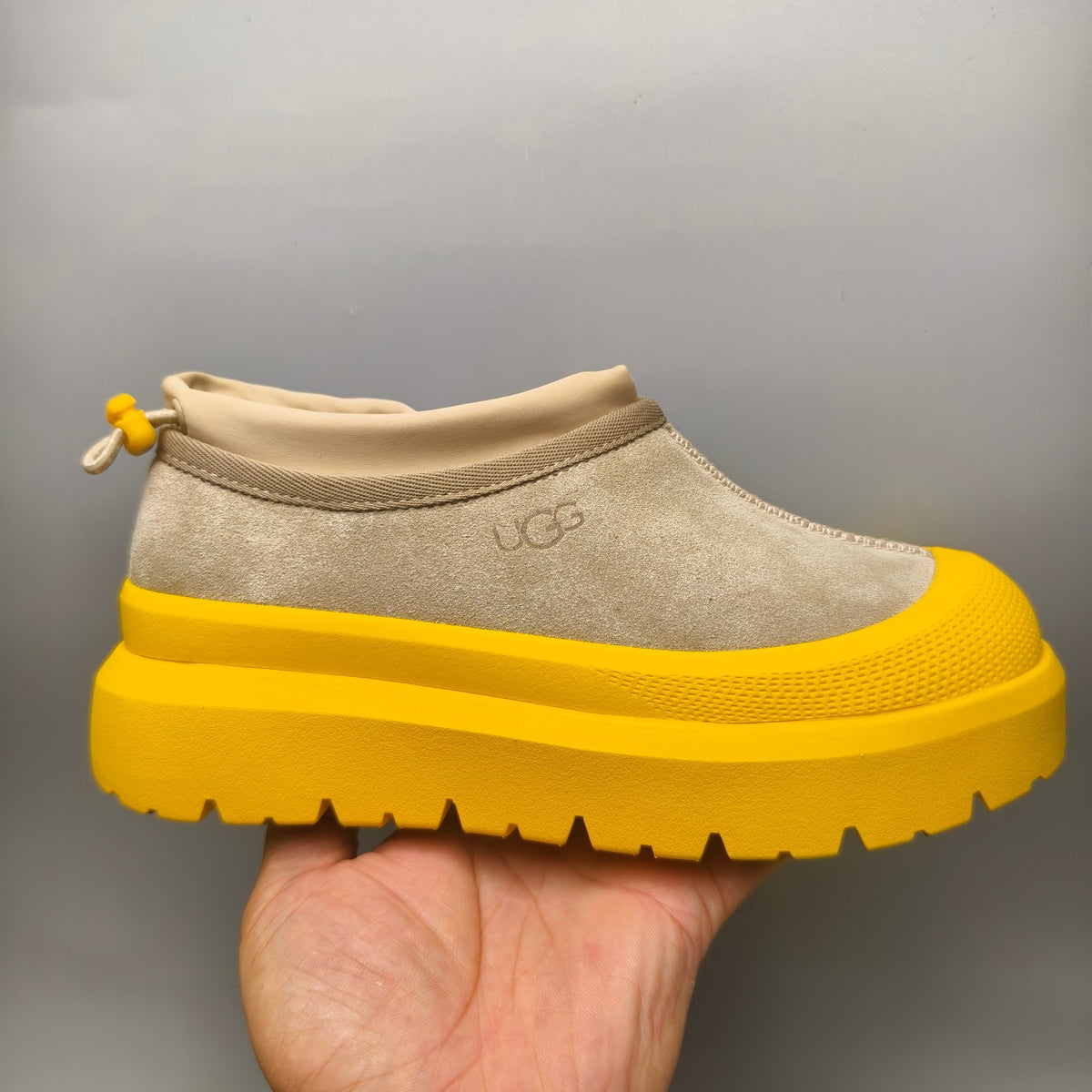 4096 Slip-On Casual Streetwear Shoes — Yellow (In Stock)