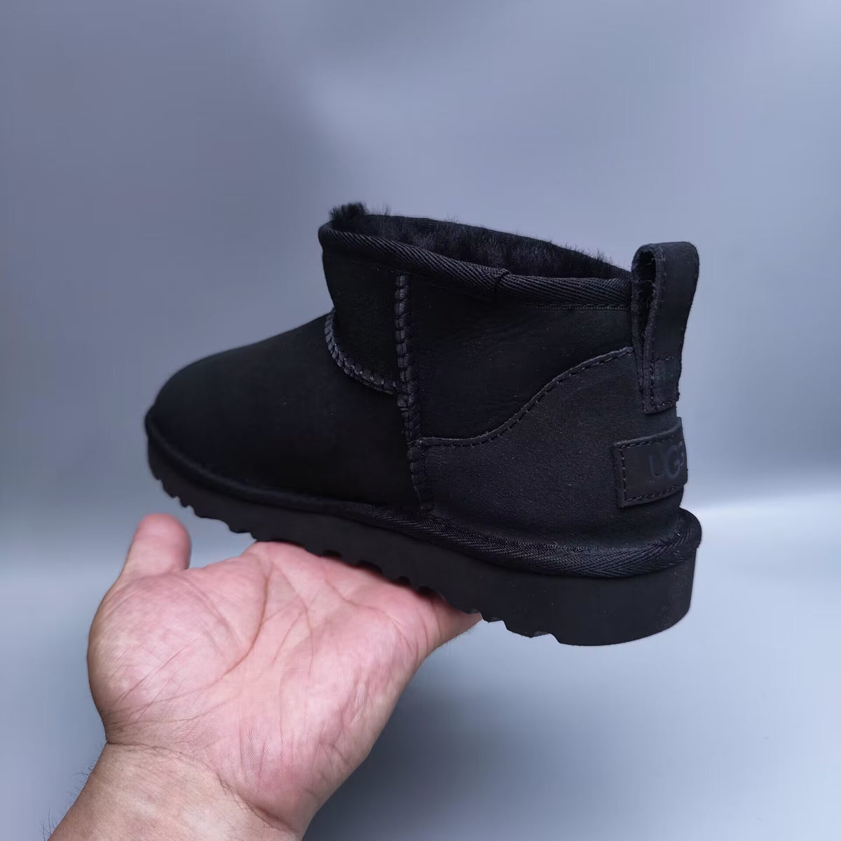 6109 Zhou Dongyu Style — Black (In Stock)