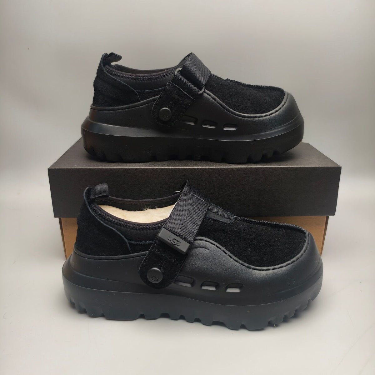 7550 Slip-On Casual Unisex Shoes — Black (In Stock)