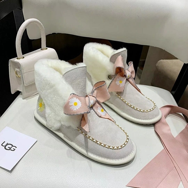 7888 Daisy Chain Ribbon Style — Milkshake White (In Stock)