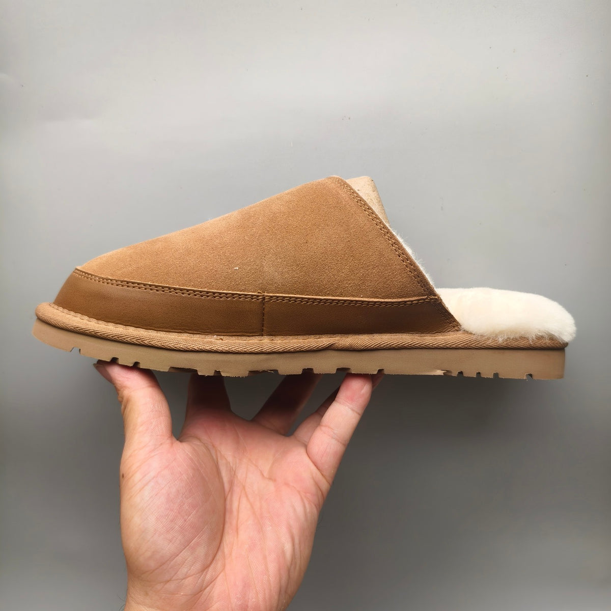 4585 Ultra-Light Casual Fur Slippers — Men's Chestnut (In Stock)