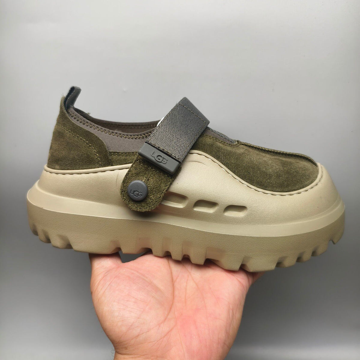 7550 Slip-On Casual Unisex Shoes — Green (In Stock)