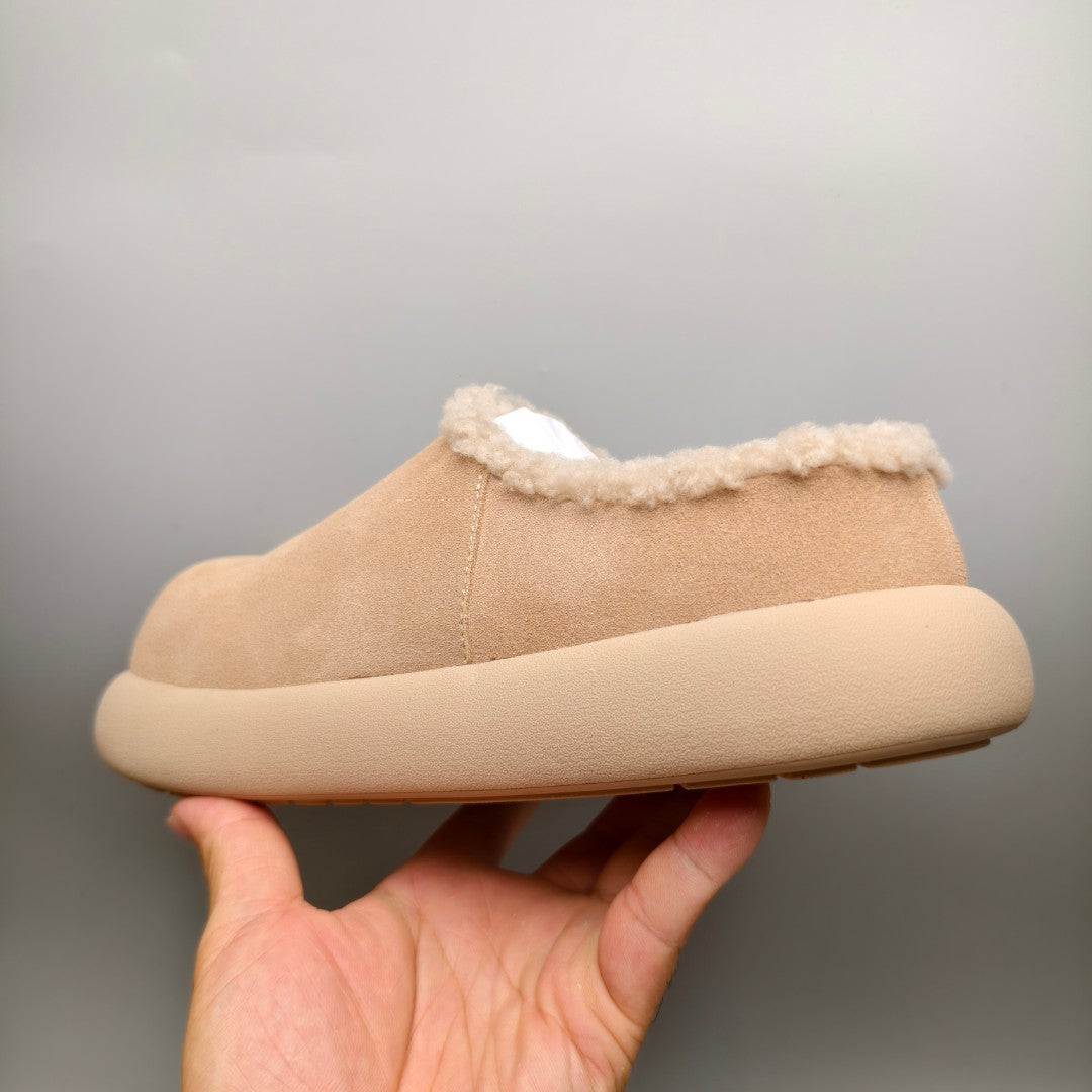 6088 Slip-On Casual Shoes — Sand (In Stock)