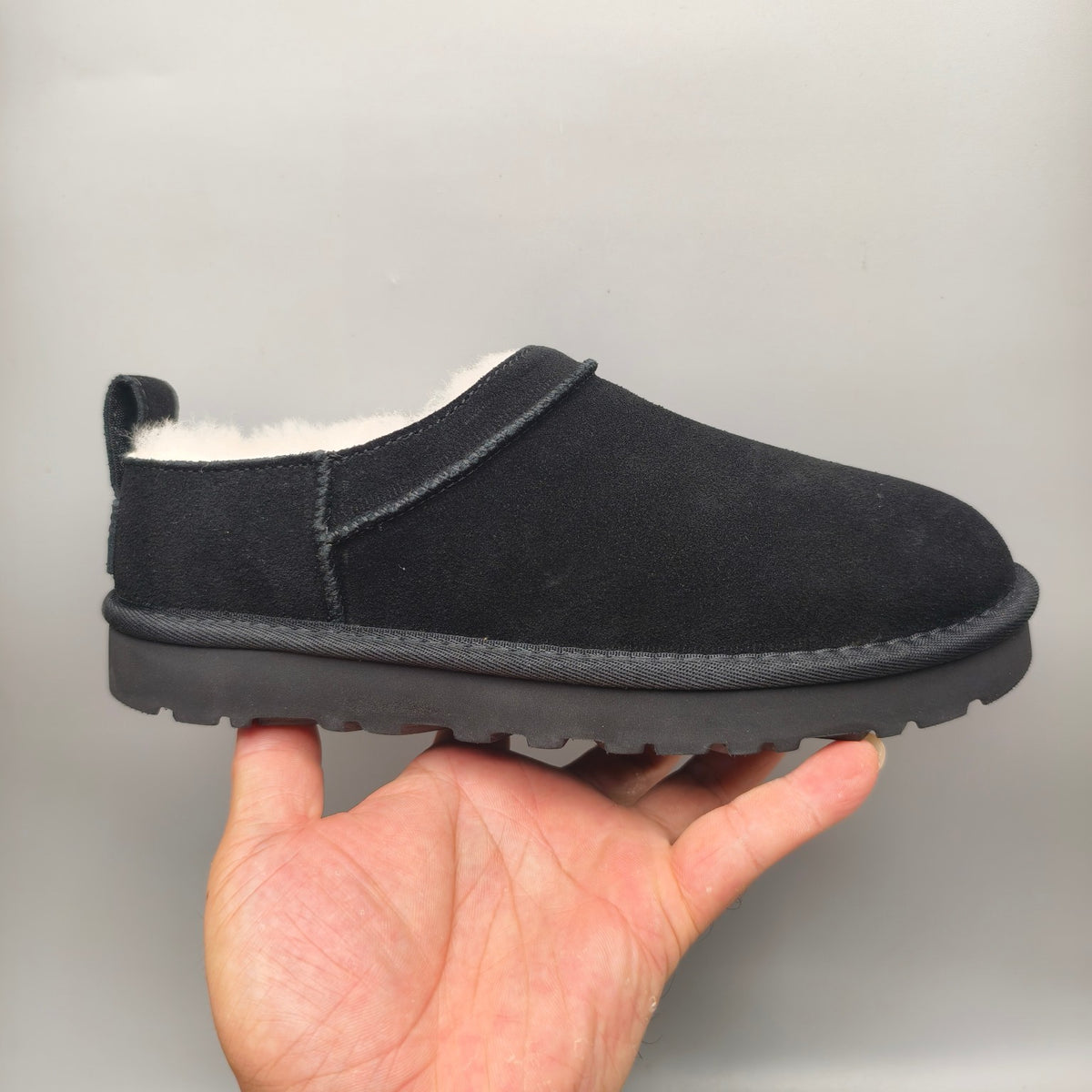 3891 Classic Slip-On Women's Shoes — Black (In Stock)