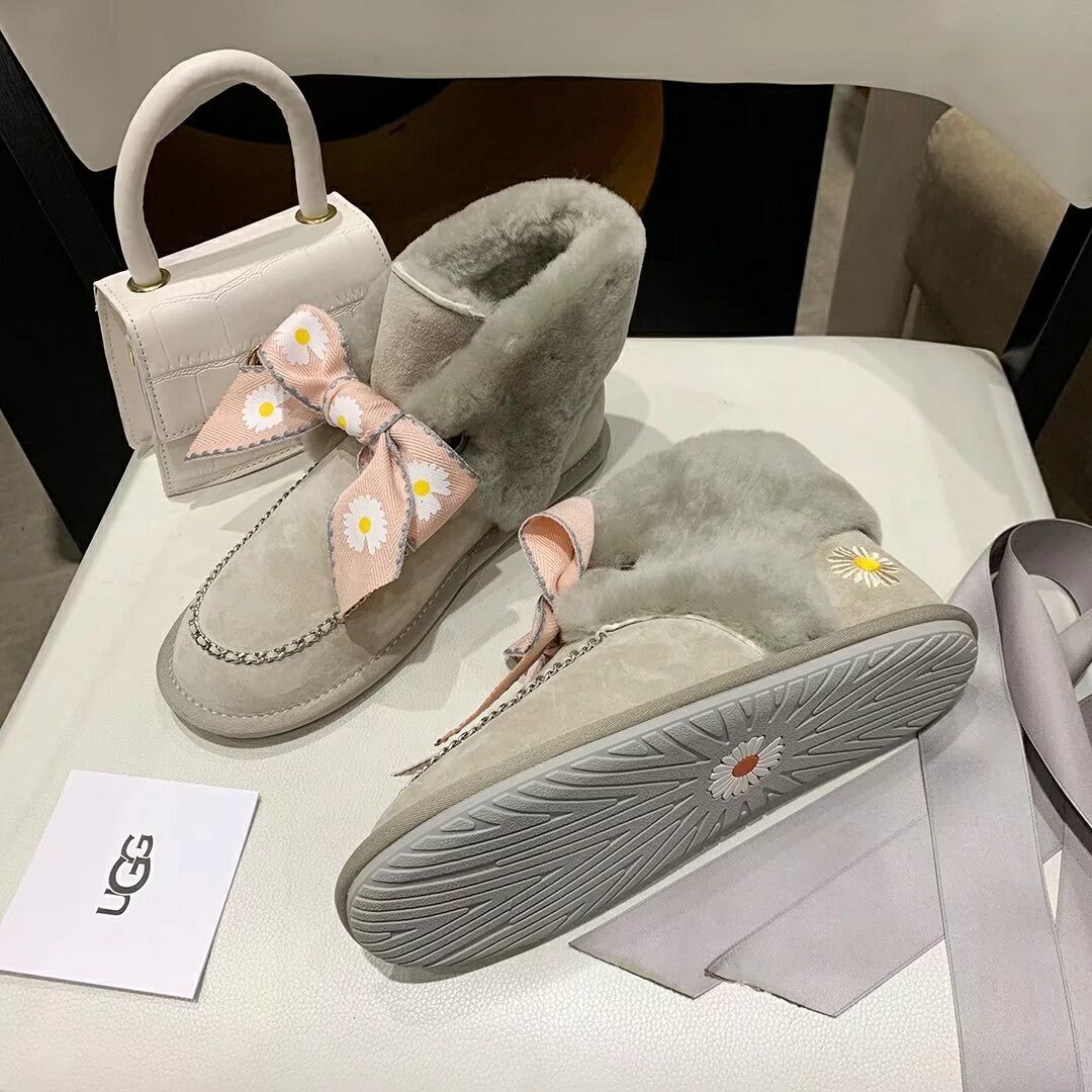 7888 Daisy Chain Ribbon Style — Gray (In Stock)