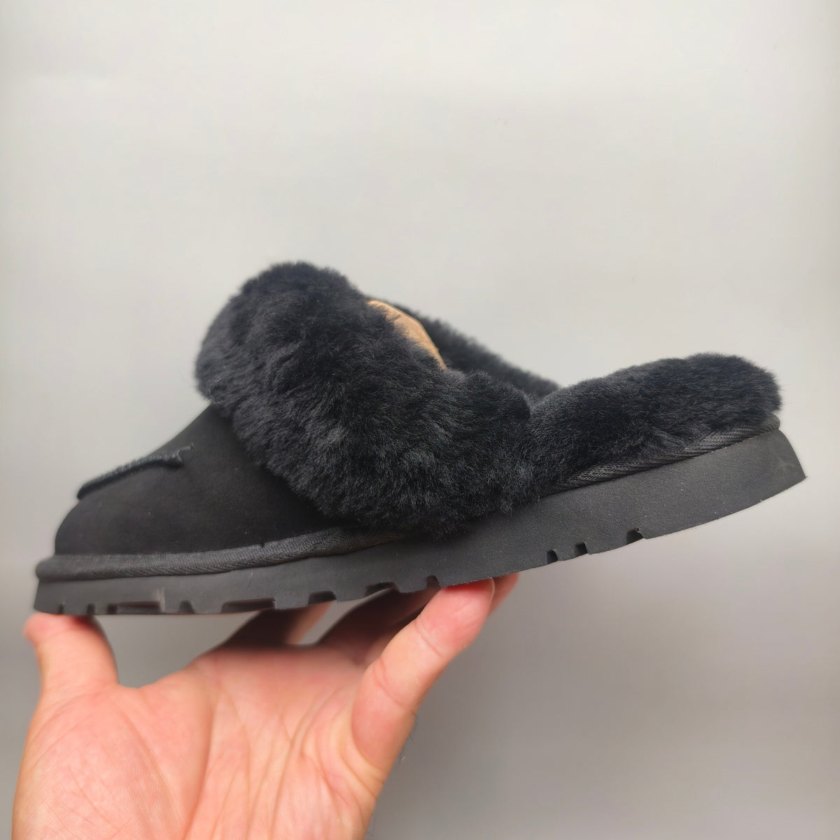 4571 Casual Home Slippers — Black (In Stock)