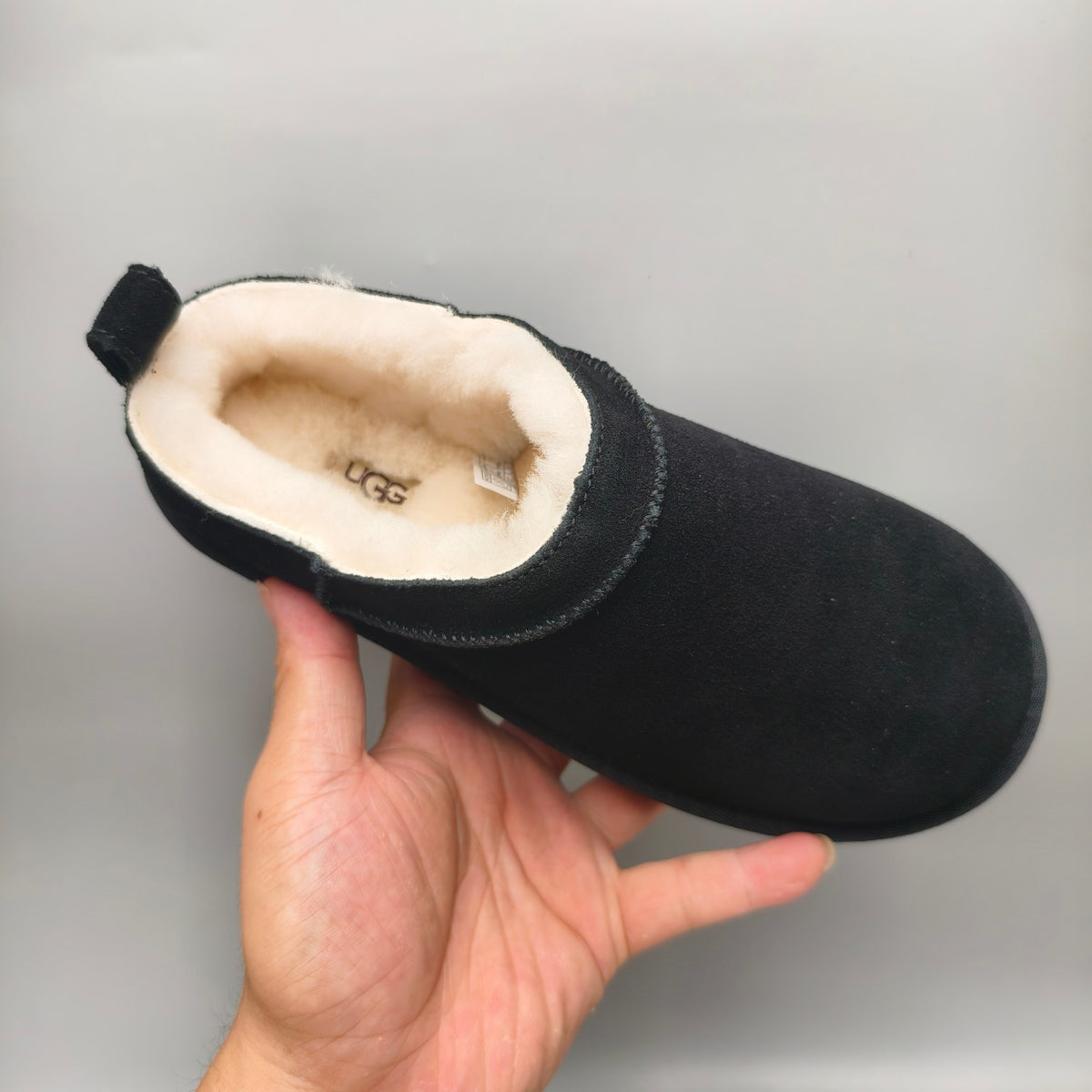 3891 Classic Slip-On Women's Shoes — Black (In Stock)
