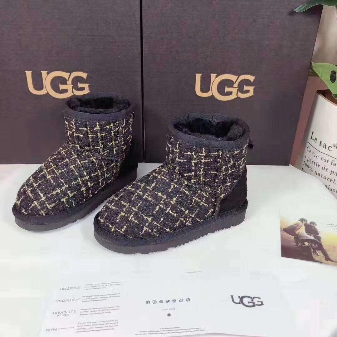 5854 Kids Chanel-Style Snow Boots — Chanel Black