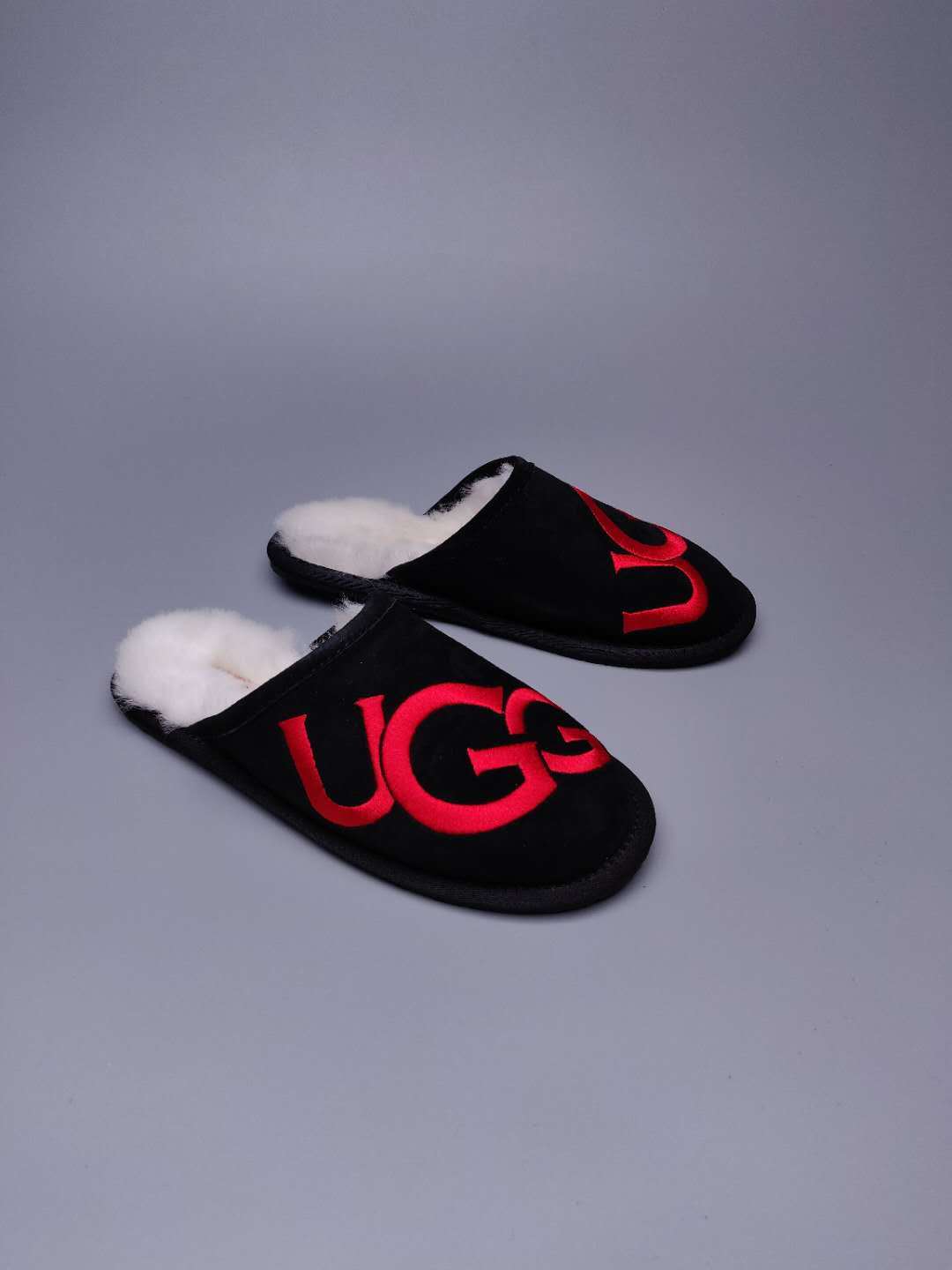 2593 Big G Indoor Slippers — Black (In Stock)