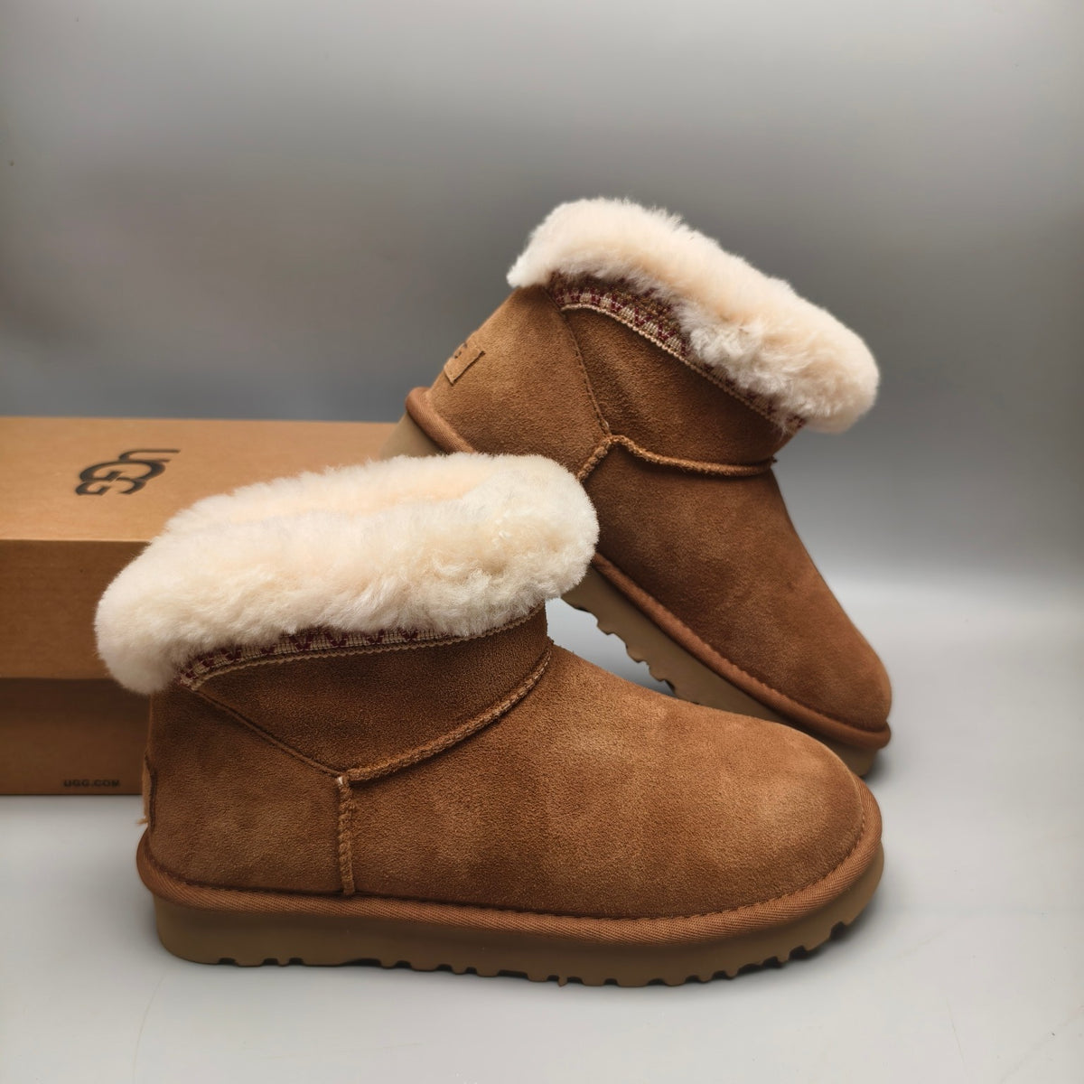 4496 Ethnic Style Low-Top Casual Shoes — Chestnut (In Stock)