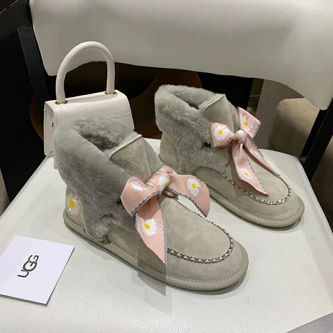 7888 Daisy Chain Ribbon Style — Gray (In Stock)