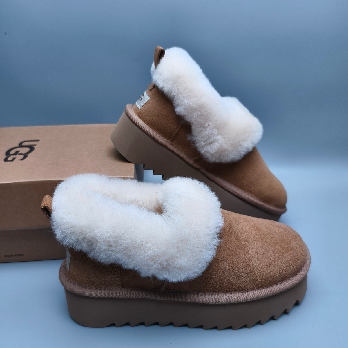 6733 Thick-Sole Casual — Chestnut (In Stock)