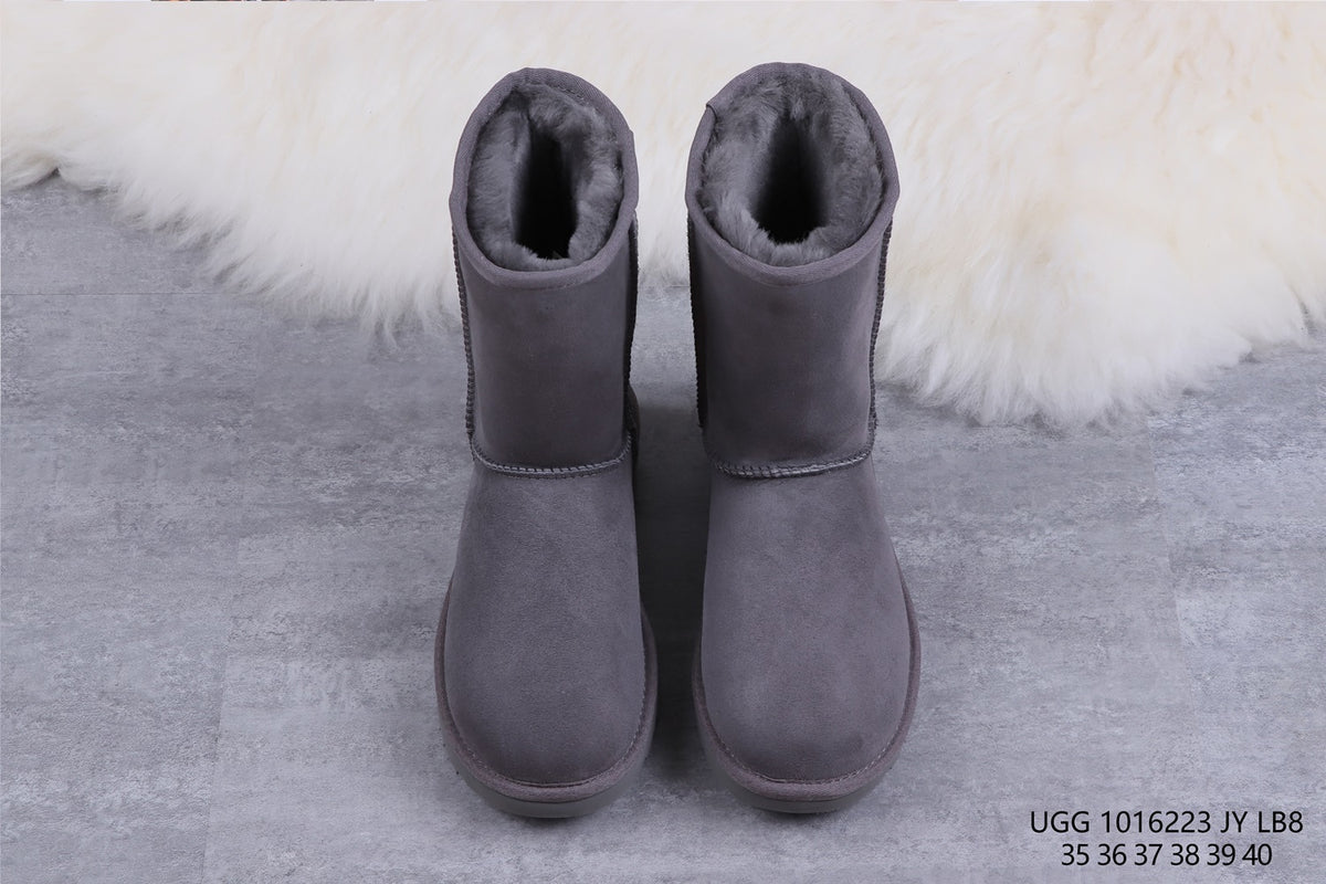 6223 Classic Short II Boots 2.0 — Gray (In Stock)