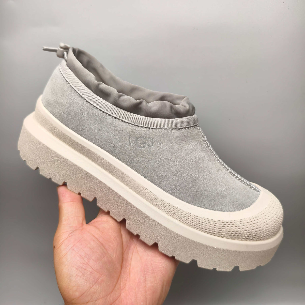 4096 Slip-On Casual Streetwear Shoes — Light Gray (In Stock)