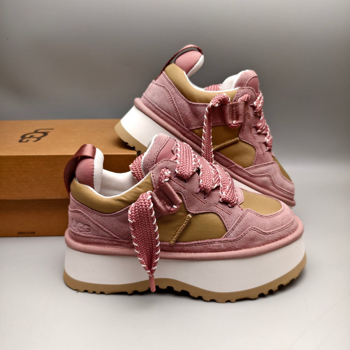 1541 Chunky Dad Sneakers Lace-Up Casual — Pink (In Stock)