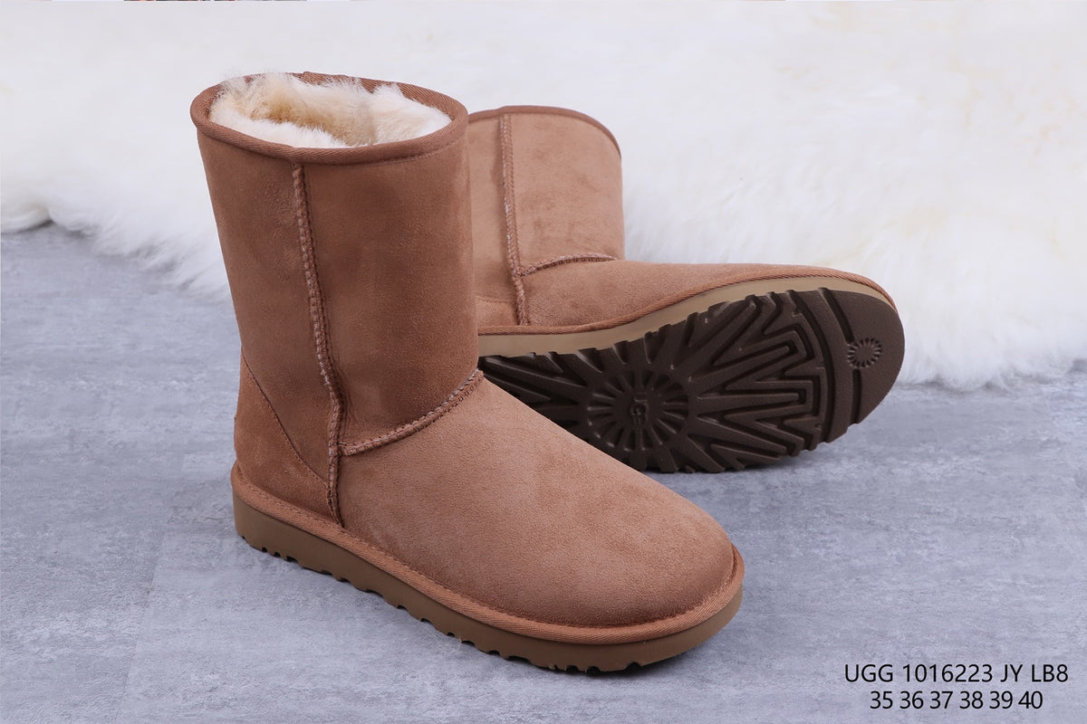 6223 Classic Short II Boots 2.0 — Chestnut (In Stock)