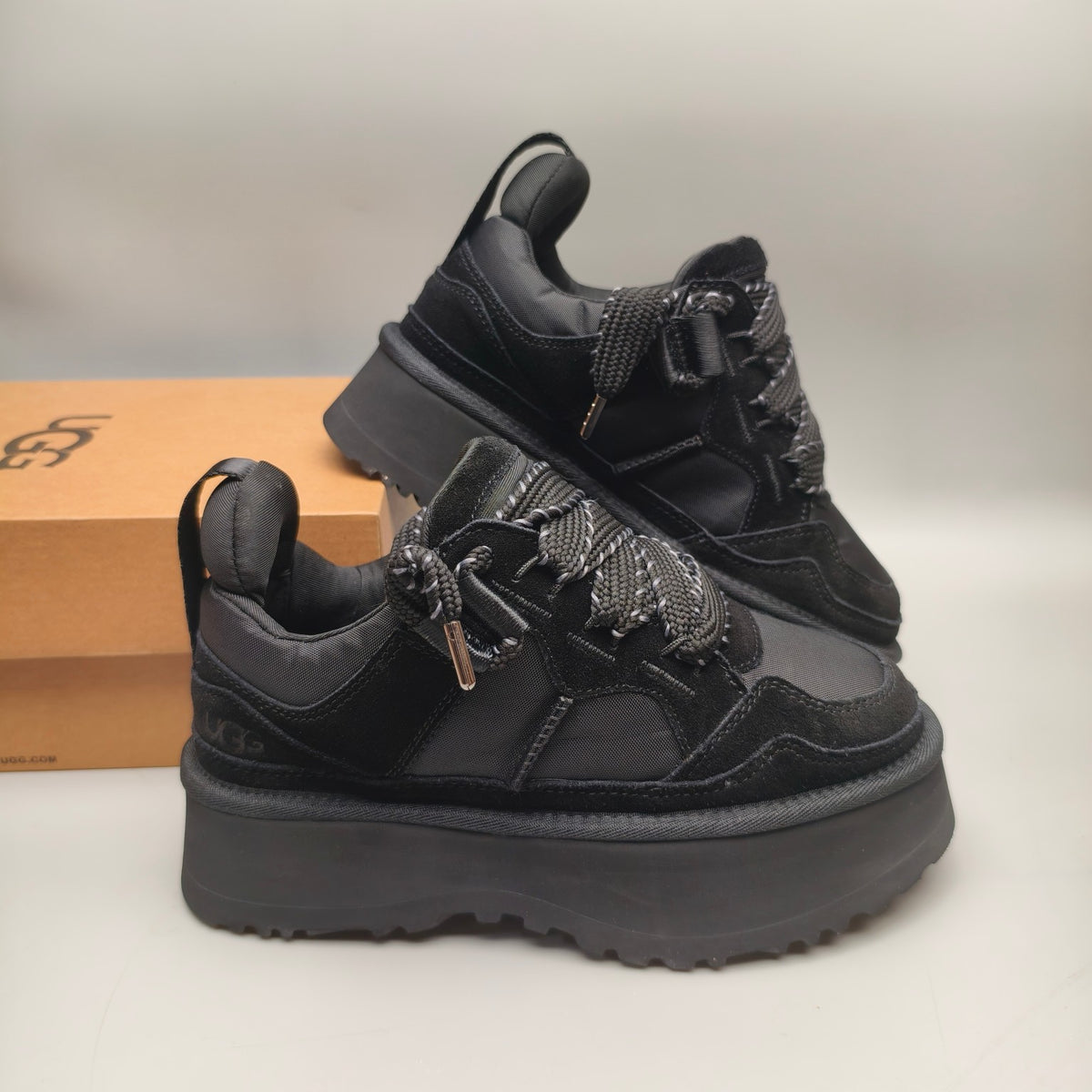 1541 Chunky Dad Sneakers Lace-Up Casual — Black (In Stock)