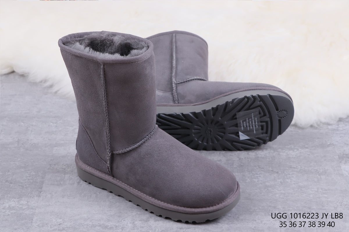 6223 Classic Short II Boots 2.0 — Gray (In Stock)
