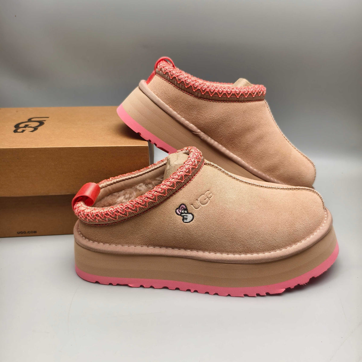 2553-2130 Ethnic Style Chunky Sole Casual Shoes — Pink (In Stock)