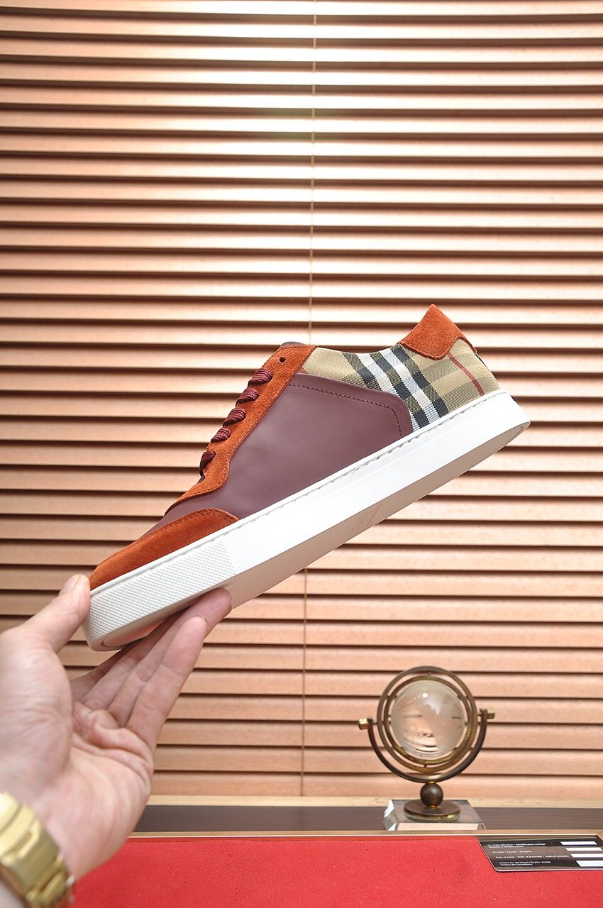 Burberry Check Heel Low-Top Sneakers - Beige Check Heel Panels