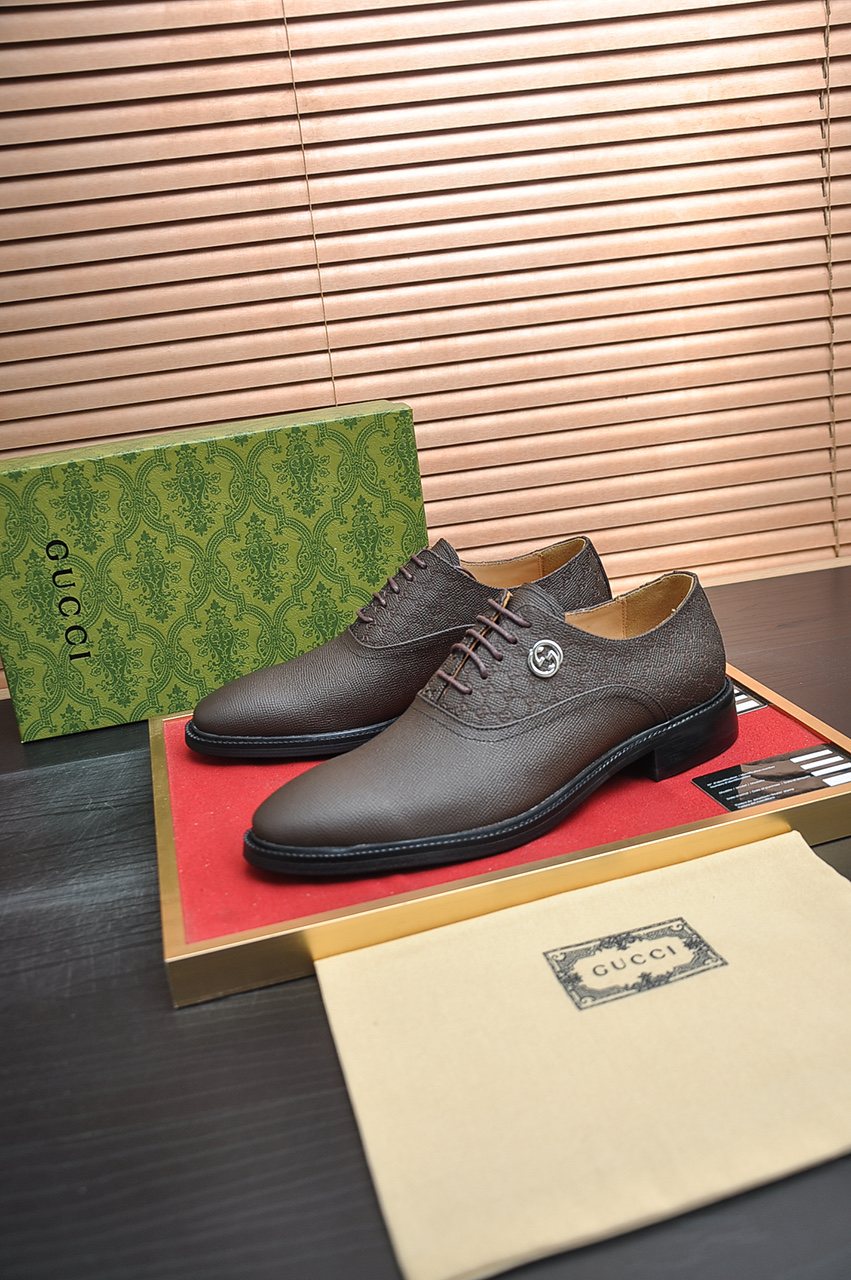 Gucci Textured-Panel Lace-Up Dress Shoes